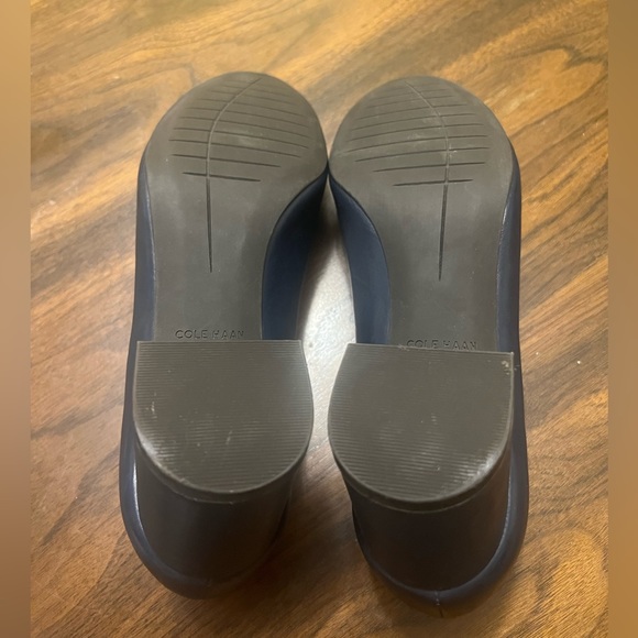 Cole Haan block heel pump - Picture 5 of 6
